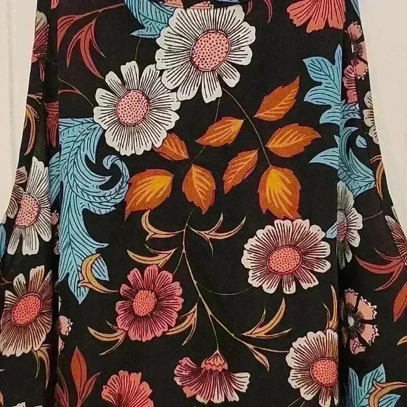 Everly Black Floral Sleeveless Dress Size Large - Picture 3 of 8